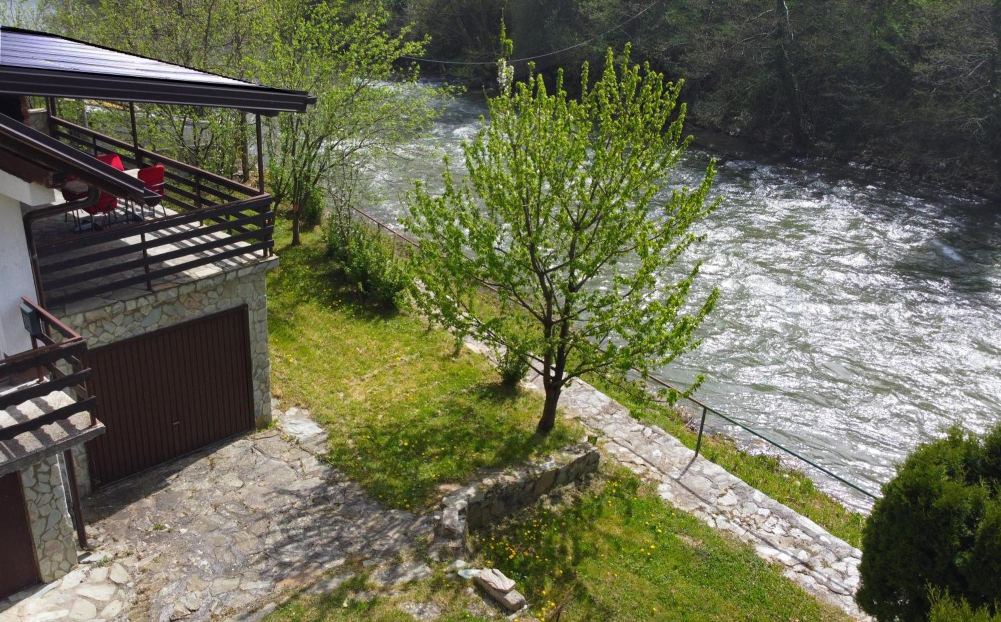 River House * Jajce