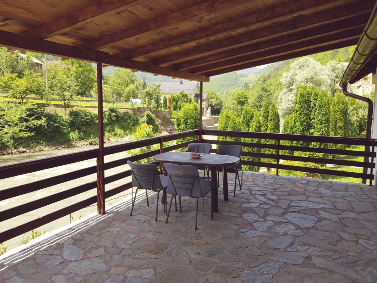 Vakantiehuis River House *